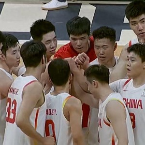 柠檬直播-服了！台北球迷赞中国男篮一人：不吼叫也很沉稳，有技术也有帶脑